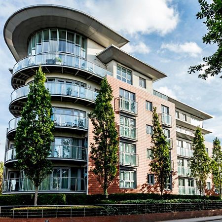 The Cedar Suite Уокинг Экстерьер фото